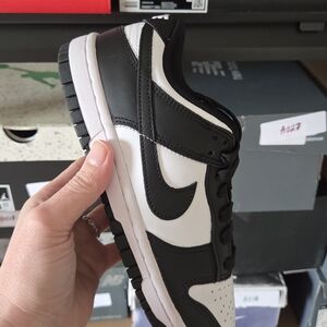 Nike Black and White Women's Sneakers